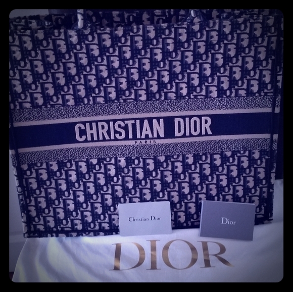 Dior Handbags - PLEASE READ FIRM PRICE! Large Dior Tote